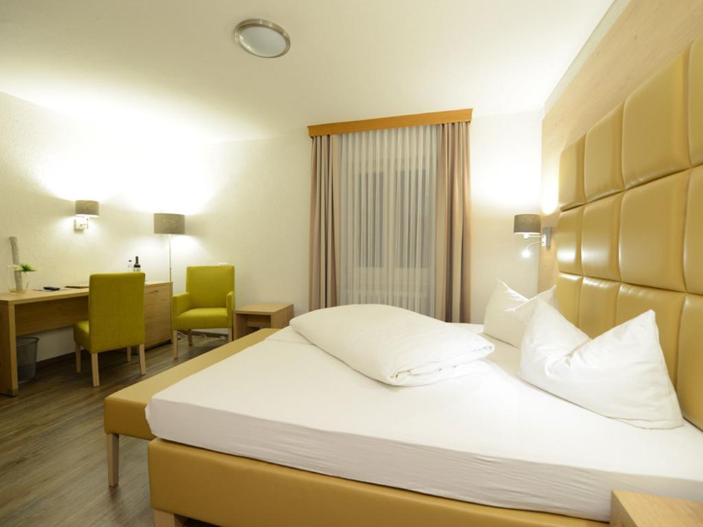 Land-Gut Hotel Zum Loewen Garni Marktheidenfeld Værelse billede