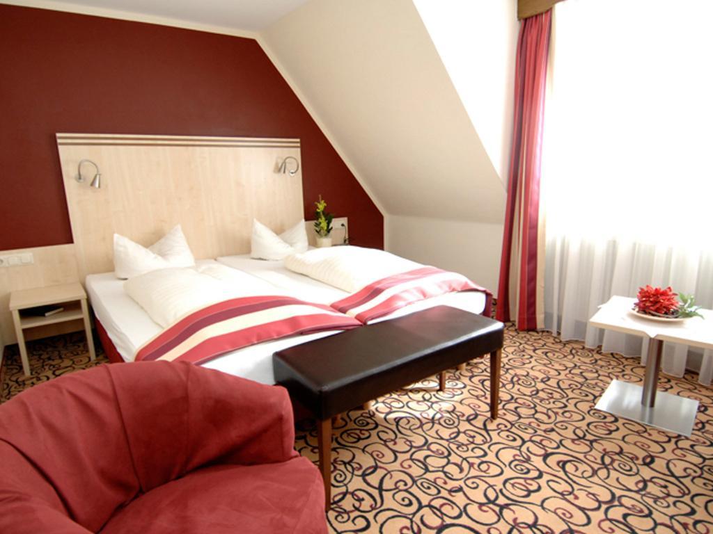 Land-Gut Hotel Zum Loewen Garni Marktheidenfeld Værelse billede